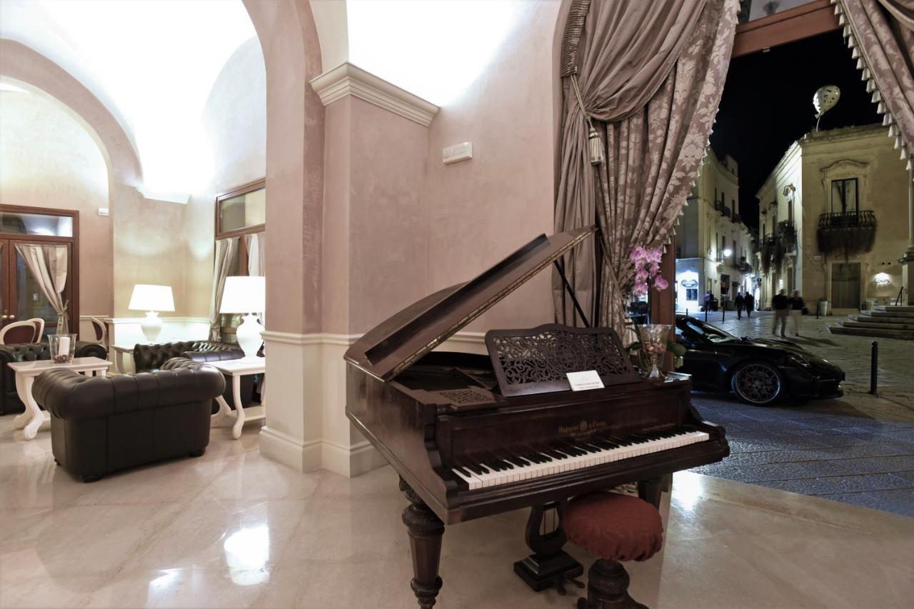 Suite Hotel Santa Chiara Lecce Esterno foto