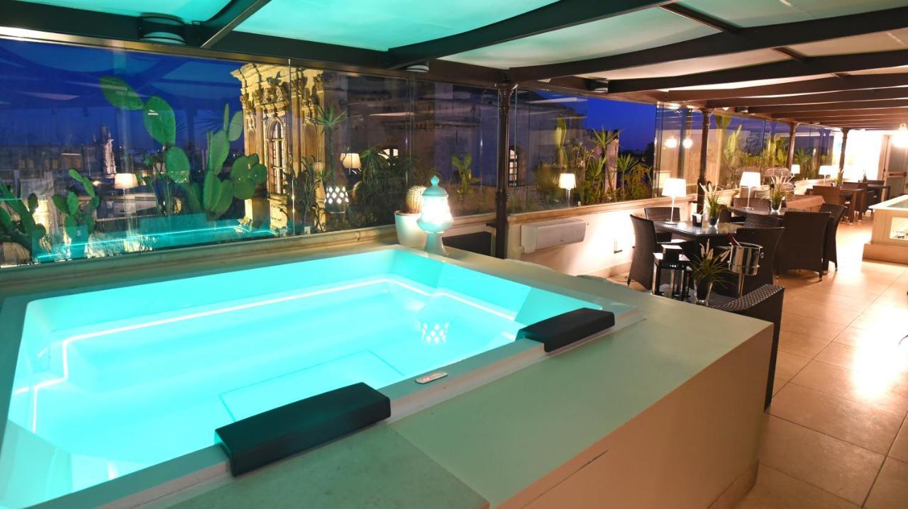 Suite Hotel Santa Chiara Lecce Esterno foto
