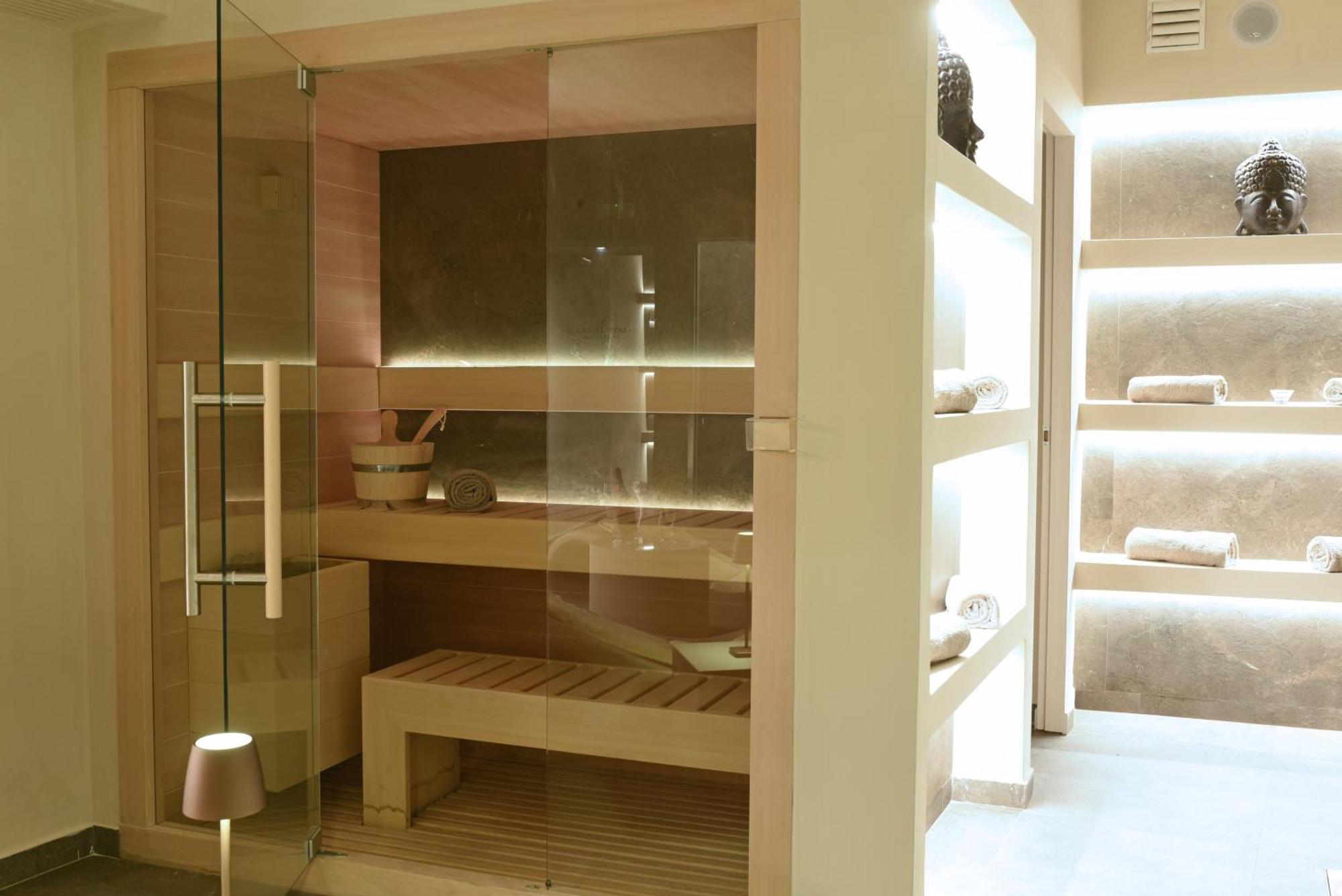 Suite Hotel Santa Chiara Lecce Esterno foto